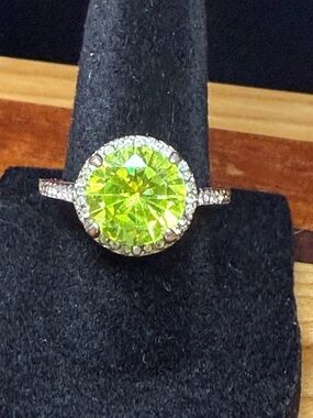 Silver Halo Ring with Lime Green Center Stone Size 7